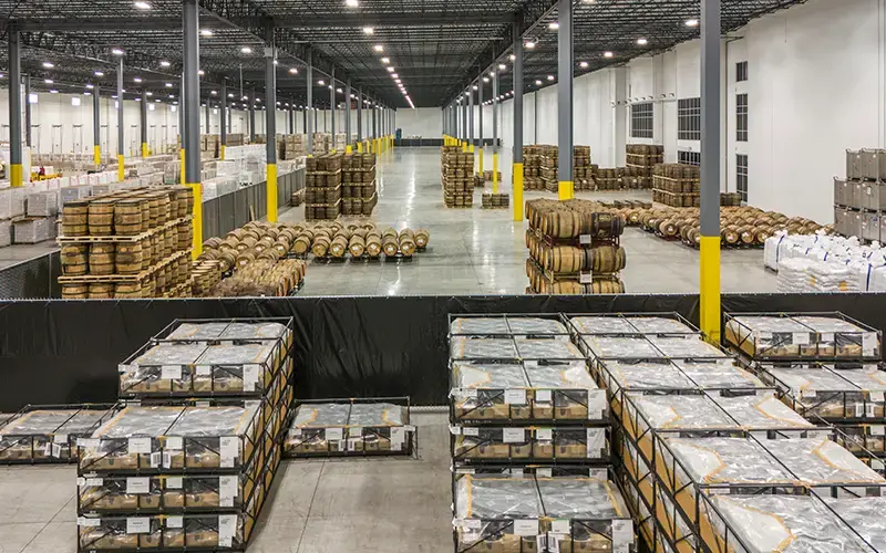 Averitt Louisville LDF warehouse interior 02 bonded